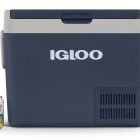 Igloo met een blik drinken ter vergelijking